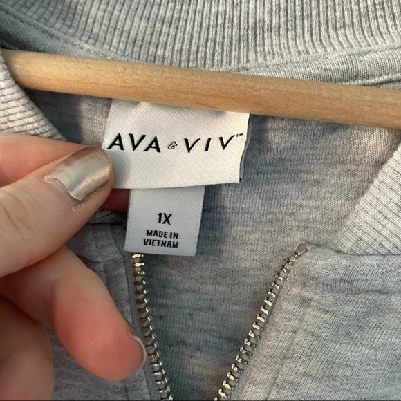 AVA & VIV Gray Zip Up Sweatshirt Sweater Sport Active 1X Soft Lounge Casual - Picture 8 of 12